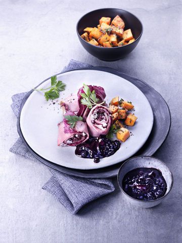 Roastbeef-Röllchen mit Blaubeer-Chutney